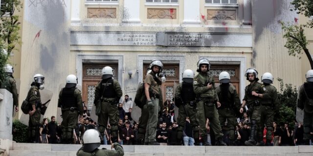 Οργή για την εισβολή στην ΑΣΟΕΕ: “Δεν ξέρουμε αν θέλουν νέο Γρηγορόπουλο”