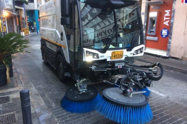 Δήμος Αθηναίων: Επιχείρηση καθαριότητας στην περιοχή του Ψυρρή