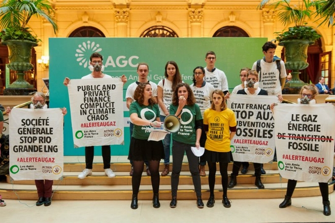 Γαλλία: Καθιστική διαμαρτυρία ακτιβιστών για το κλίμα διέκοψε συνέδριο για την ενέργεια