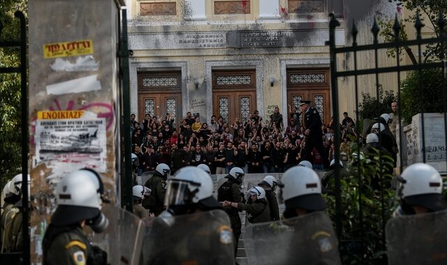 Ανησυχία στην Κουμουνδούρου για το “πού το πάει η κυβέρνηση” ενόψει Πολυτεχνείου