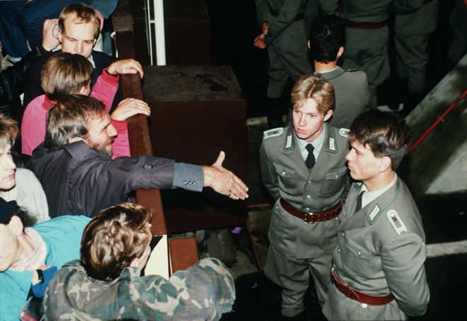 9 Νοεμβρίου 1989: 30 Χρόνια από την Πτώση του Τείχους του Βερολίνου