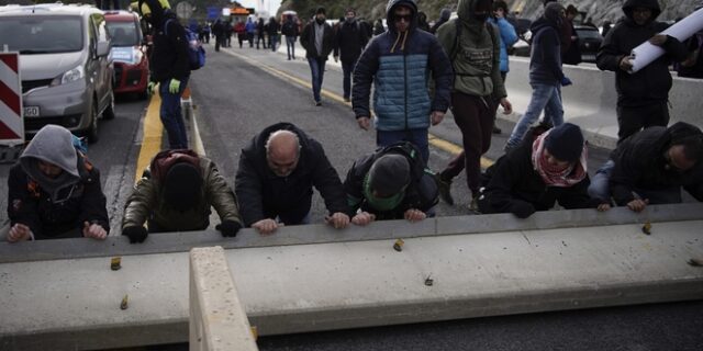 Καταλονία: Διαδηλωτές υπέρ της ανεξαρτησίας απέκλεισαν μεγάλο αυτοκινητόδρομο
