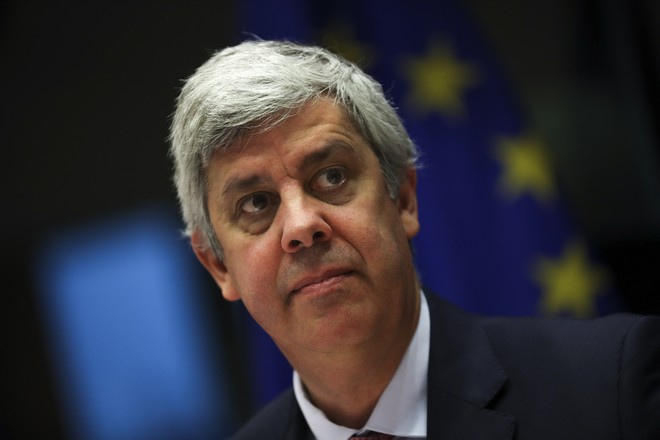 Σεντένο: “Δεν αποκλείεται η χρήση ευρωομολόγων για την αντιμετώπιση της κρίσης”