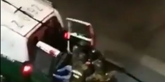 Χιλή: Βίντεο μαρτυρά την ομαδική σεξουαλική κακοποίηση κοπέλας από άνδρες της Αστυνομίας