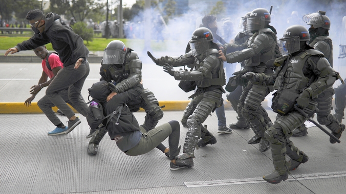 Κολομβία: Τρεις νεκροί στις διαδηλώσεις κατά της κυβέρνησης Ντούκε