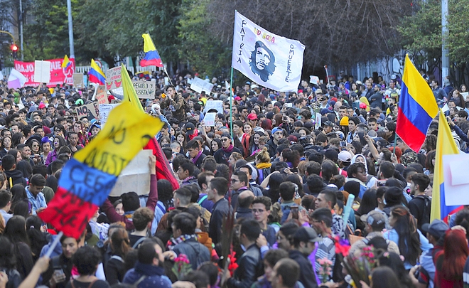 Κολομβία: Υπέκυψε ο 18χρονος Ντίλαν Κρους, σύμβολο του κινήματος διαμαρτυρίας στη χώρα