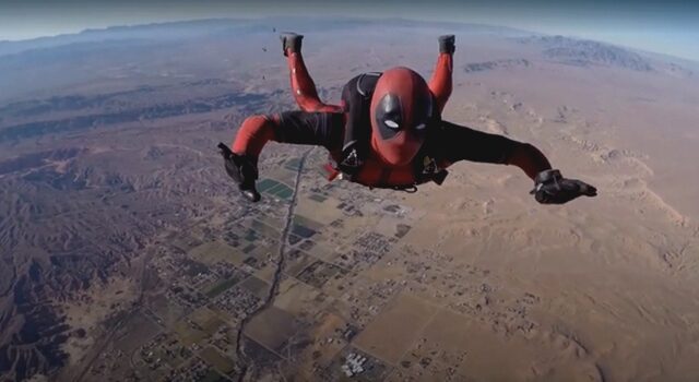 Ντύθηκε Deadpool και πήδηξε από τα 3.600 μέτρα