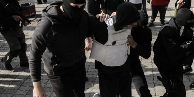 Επαναστατική Αυτοάμυνα: Τα λάθη στην επιστολή του καταζητούμενου που δεν πείθουν την Αντιτρομοκρατική