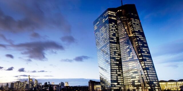 ΕΚΤ: Απίθανη η επιστροφή σε θετικά επιτόκια το 2020