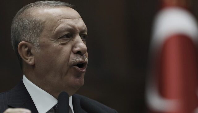 Σκέψεις του Ερντογάν να μεταφέρει πιο νωρίς τις προεδρικές εκλογές του 2023 στην Τουρκία