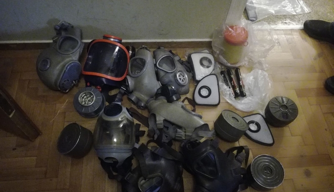 Συλλήψεις και πλήθος πολεμοφοδίων στο διαμέρισμα “γιάφκα” της οδού Στουρνάρη