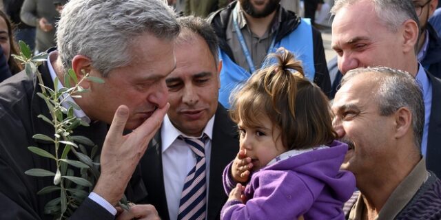 Ύπατος Αρμοστής για τους πρόσφυγες: “Οι συνθήκες είναι ανησυχητικές”