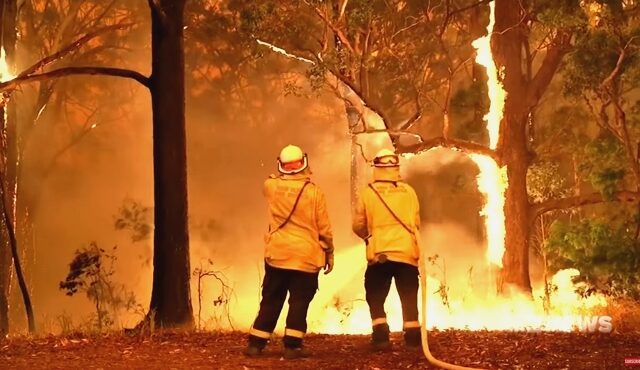 Αυστραλία: Δεκάδες πυρκαγιές μαίνονται σε Νέα Νότια Ουαλία και Κουίνσλαντ