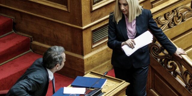 Το ΚΙΝΑΛ ψήφισε και την πρόταση της ΝΔ και την πρόταση του ΣΥΡΙΖΑ για την ψήφο των Ελλήνων του εξωτερικού