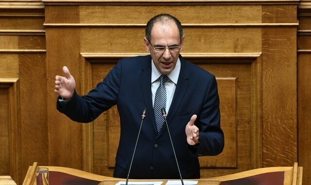 Συνταγματική αναθεώρηση: Καταρχήν θετική η ΝΔ στην πρόταση του ΣΥΡΙΖΑ για λαϊκή νομοθετική πρωτοβουλία