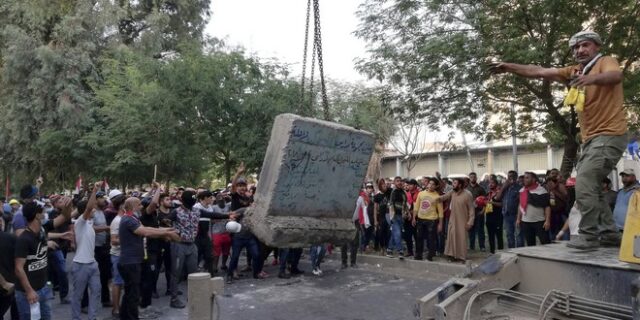 Ιράκ: Ένας νεκρός και 91 τραυματίες σε νέες συγκρούσεις διαδηλωτών – αστυνομικών