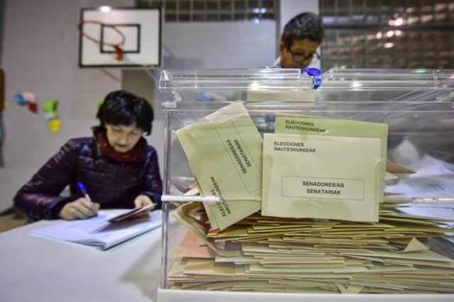 Εκλογές στην Ισπανία: Δεν υπάρχει ξεκάθαρη πλειοψηφία – Η ακροδεξιά ενισχύεται
