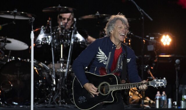 Ο Bon Jovi έχει προσφέρει πάνω από 100.000 δωρεάν γεύματα σε έχοντες ανάγκη