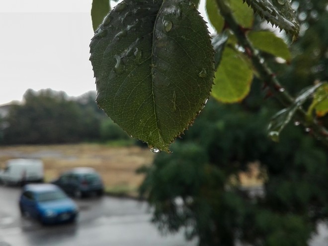 Τοπικά ισχυρές καταιγίδες την Δευτέρα