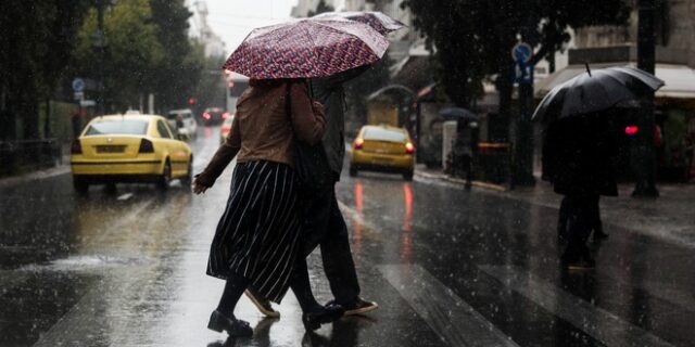 Χαλάει ο καιρός: Έρχονται βροχές και καταιγίδες από τα δυτικά