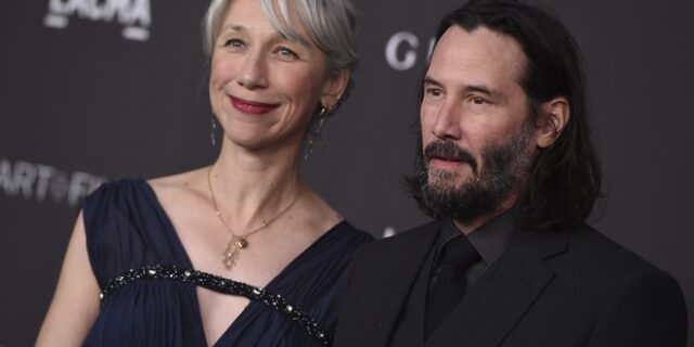 Keanu Reeves: Στο κόκκινο χαλί με τη νέα του σύντροφο