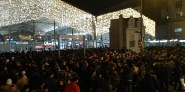 Γαλλία: Συναγερμός στο Παρίσι λόγω ύποπτης τσάντας