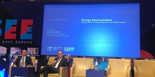 Κουμουτσάκος: Οι συνεχείς δηλώσεις της Τουρκίας αποτελούν παράγοντα προσέλκυσης μεταναστών