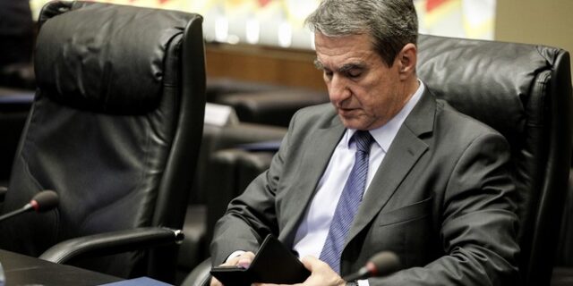 Novartis: Ποινική δίωξη κατά Λοβέρδου