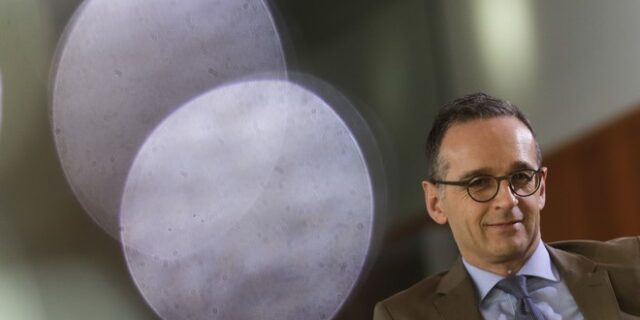 Μάας: Ο κόσμος χρειάζεται το θάρρος της Ευρώπης του 1989
