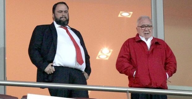 Έξωση του Κόκκαλη στις Ακαδημίες από τον Ρέντη, οργισμένη απάντηση του Ολυμπιακού