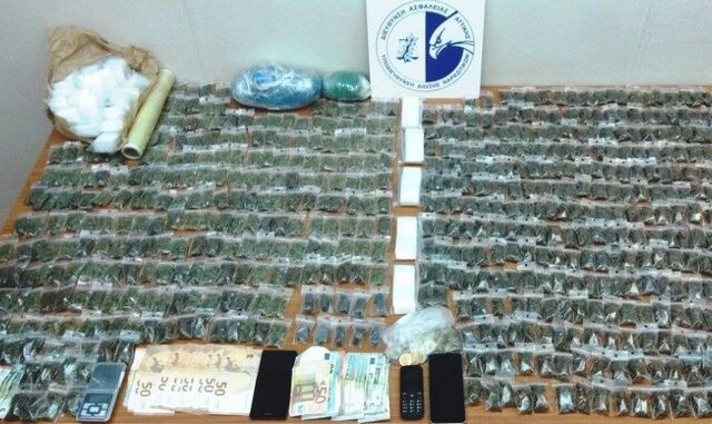 Συλλήψεις μελών κυκλώματος διακίνησης ναρκωτικών στο ευρύτερο κέντρο της Αθήνας