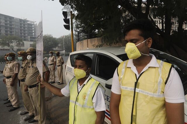 Ινδία: “Θάλαμος αερίων” το Νέο Δελχί εξαιτίας της ατμοσφαιρικής ρύπανσης