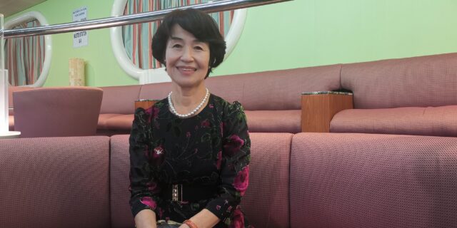 Μια Χιμπακούσα γυρνάει τα λιμάνια του κόσμου ζητώντας απαγόρευση των πυρηνικών