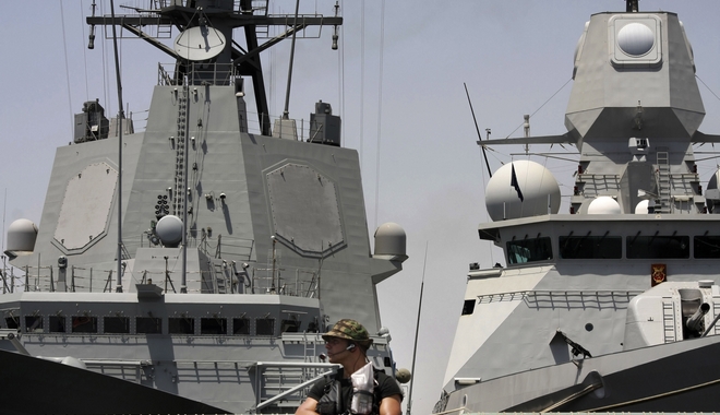 Φρεγάτα του Πακιστάν κάνει ελέγχους σε πλοία δυτικά της Κύπρου!