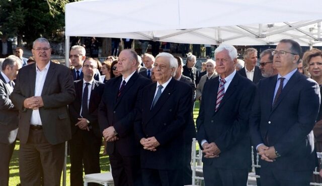 Παυλόπουλος: “Συνεχίζουμε να διεκδικούμε τις γερμανικές αποζημιώσεις”