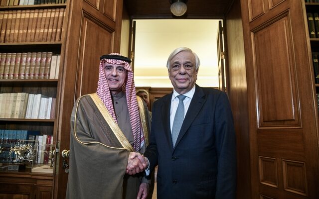 Συνάντηση Παυλόπουλου με τον Υπουργό Επικρατείας της Σαουδικής Αραβίας