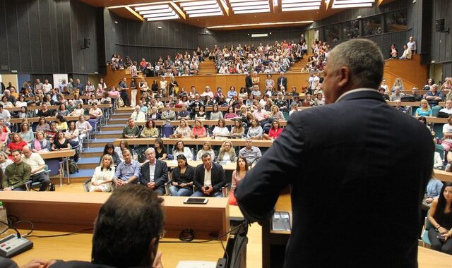 Περιφέρεια Αττικής: Έξι παρατάξεις αποχώρησαν από το Συμβούλιο