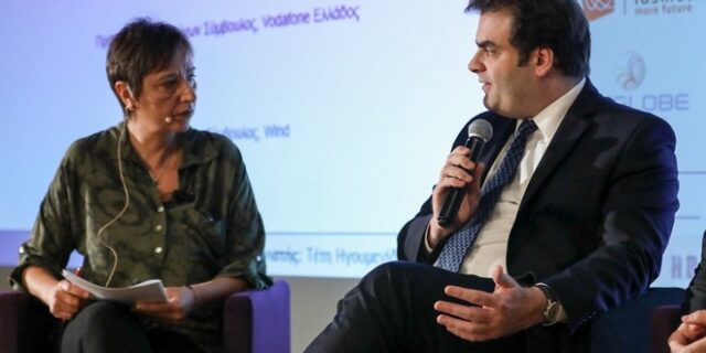 Πιερρακάκης: “Ζητάμε από τους παρόχους φθηνότερα πακέτα δεδομένων”