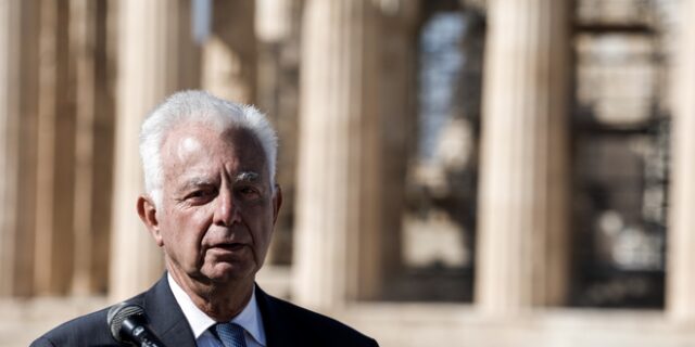 Novartis: Ο Πικραμμένος κατονόμασε πολιτικό πρόσωπο