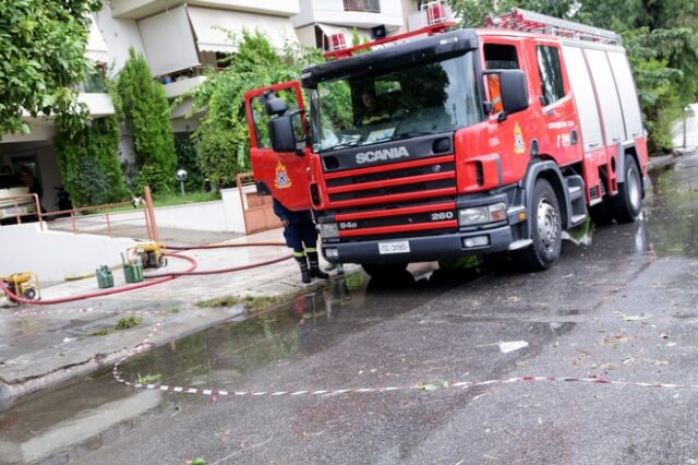 Χαλκιδική: Έντονη βροχόπτωση – Πυροσβέστες απεγκλώβισαν δύο γυναίκες