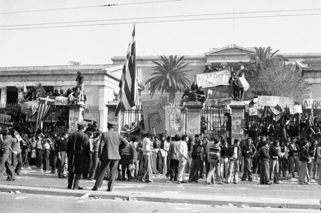 Το Πολυτεχνείο, η λογοκρισία και τα μέσα ενημέρωσης