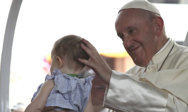 Πάπας στην Ταϊλάνδη: “Προστατέψτε την αξιοπρέπεια των παιδιών”