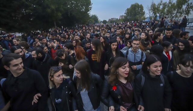 Θεσσαλονίκη: Σε εξέλιξη οι πορείες για την 46η επέτειο από την εξέγερση του Πολυτεχνείου