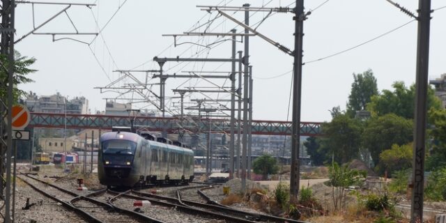 ΤΡΑΙΝΟΣΕ: Προβλήματα στα δρομολόγια του προαστιακού
