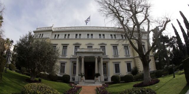 Πρόεδρος… μειοψηφίας; Είμαστε με τα καλά μας;