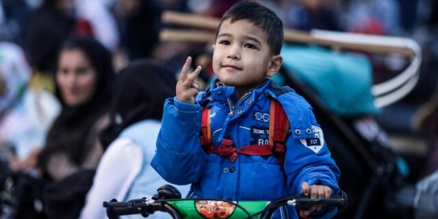 Μεταναστευτικό ώρα μηδέν: Αντιδράσεις στα νησιά για τα κλειστά κέντρα