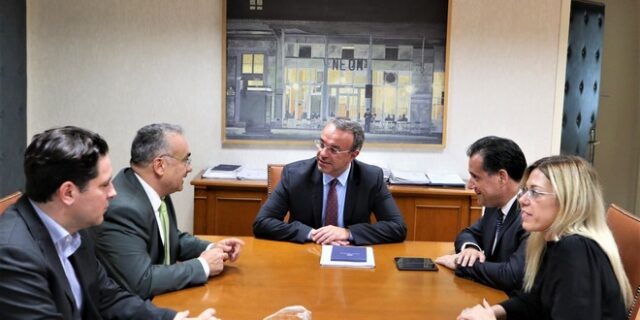 Πρώτη κατοικία: Καθορίστηκαν οι αμοιβές των δικηγόρων για τον εξωδικαστικό