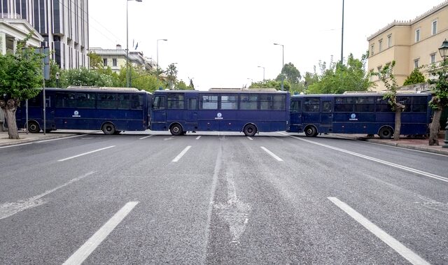 Κλειστοί, λόγω πορείας, δρόμοι στο κέντρο της Αθήνας