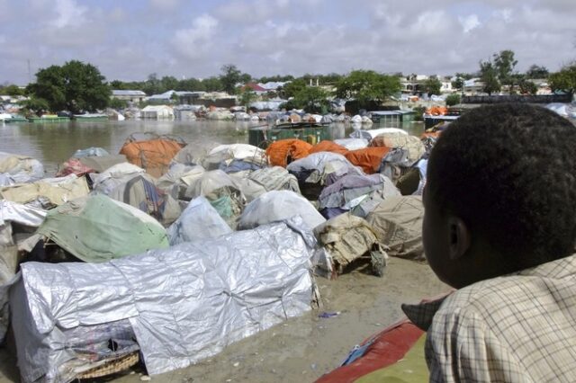 Βροχοπτώσεις στη Σομαλία: Πάνω από 270.000 εγκατέλειψαν τα σπίτια τους – 10 νεκροί