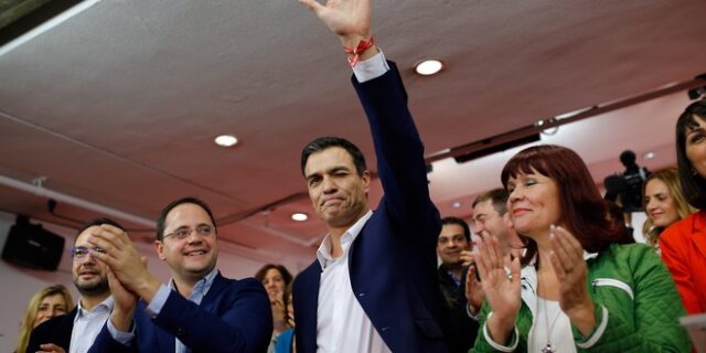 Ενωτικός ο Σάντσεθ, γιουχαρίσματα από τους βουλευτές της δεξιάς